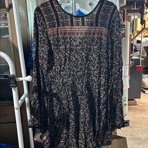 Ecote Black and Purple Long Sleeve Dress